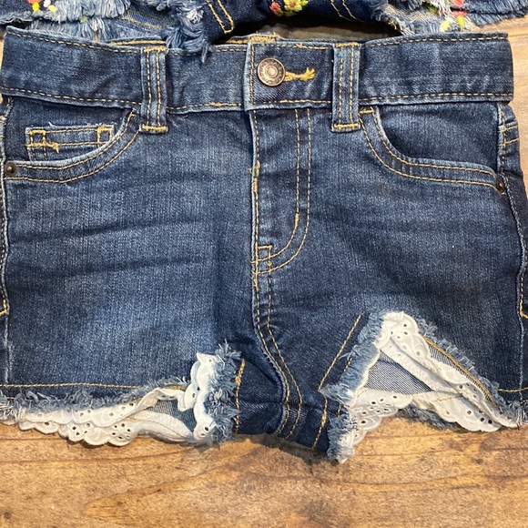Cat and Jack Girls Denim Shorts stretch shorts 3T and 4T Geranimals White Tank - Picture 5 of 16